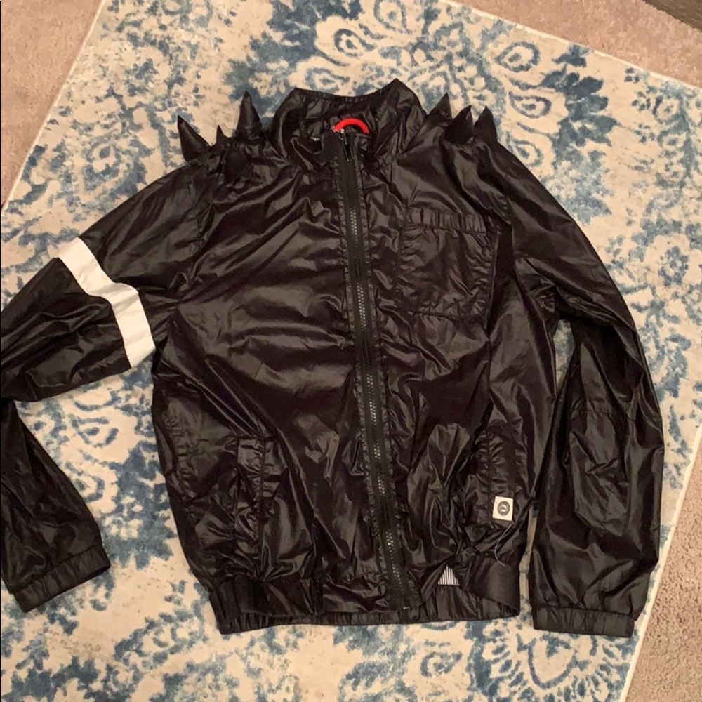 Light weight jacket
